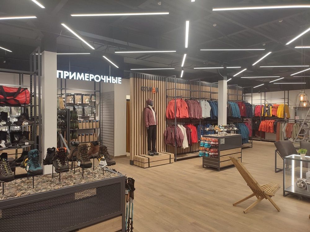 В Петербурге открылся флагман сети туристической одежды и амуниции «Сплав»