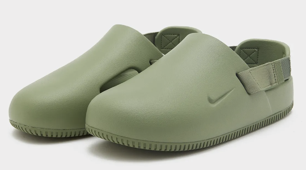 Nike выпускает новую модель пляжной обуви Calm