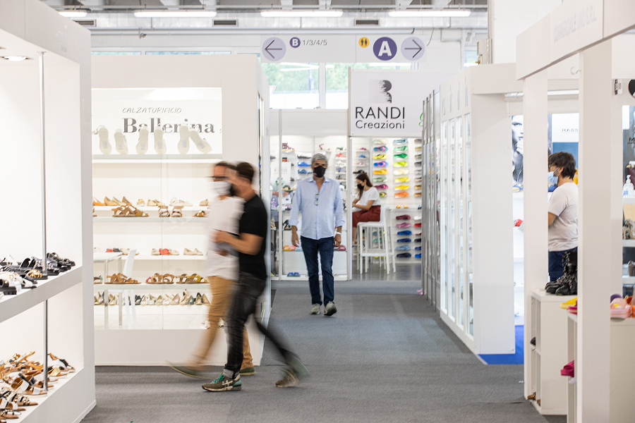 Expo Riva Schuh & Gardabags spüren die Rückkehr der Aktivität