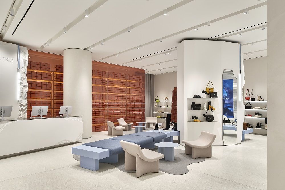 EKONIKA flagship store in Moscow, in the Afimall shopping center