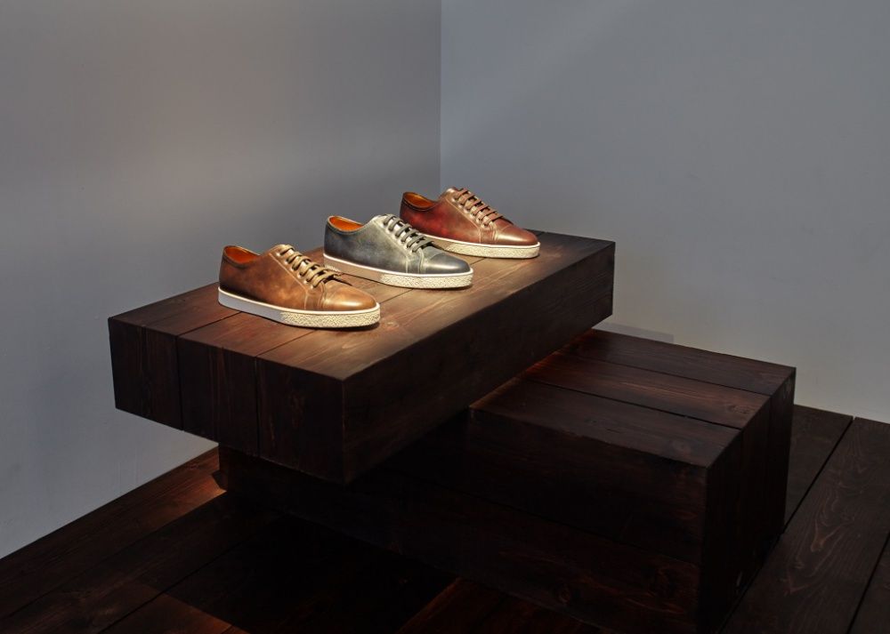 Sports "classic". John Lobb presented new sneakers "under the suit"