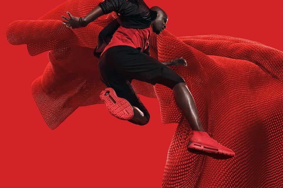 Under Armour выпустил две модели беговых кроссовок с инновационной системой амортизации 