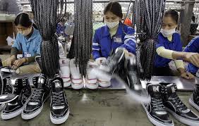 Se construirá una fábrica de zapatos en Kirguistán