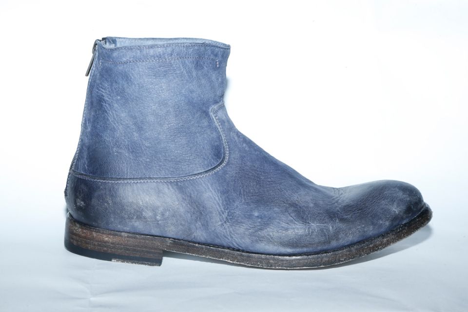 Тренд весны – синий в коллекциях мужской обуви 
