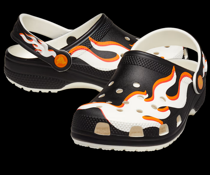 Die USA verbieten das Tragen von Crocs in der Schule