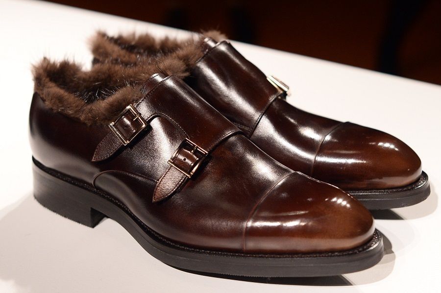 Santoni presented a collection of men's shoes autumn-winter 2017-18