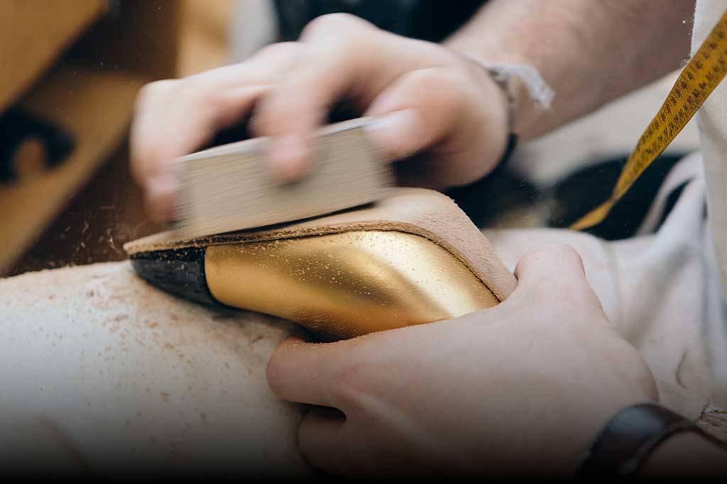 In the Massaro workshop, photo: Footwearnews.com