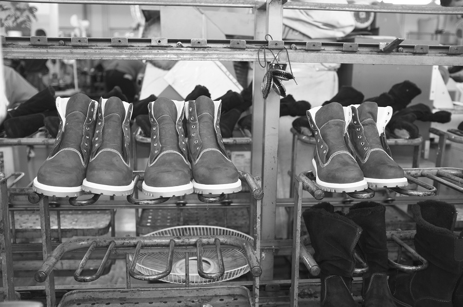 Shoes on the conveyor of the Moscow factory Ralf Ringer