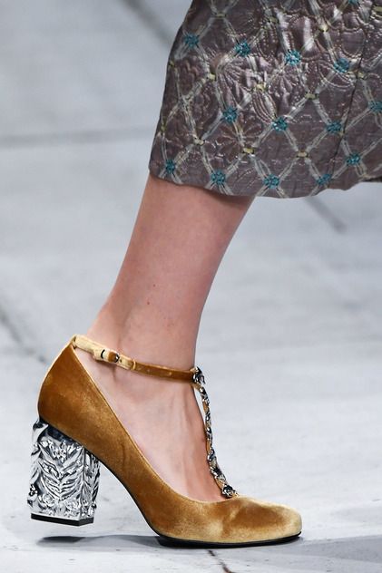 Alla Pugachova Schuhkollektion von Designerin Alena Akhmadulina bei der Mercedes Benz Fashion Week