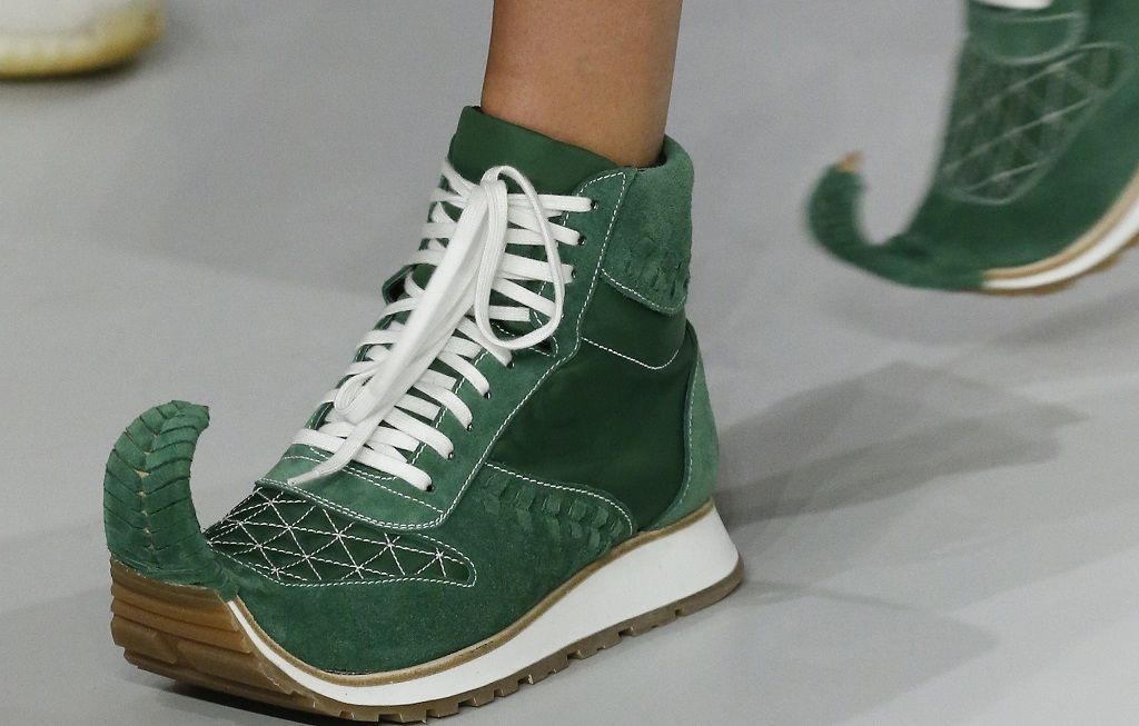 Loewe released sneakers-grandmothers