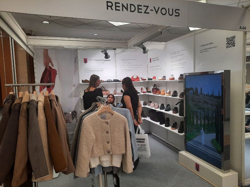 Rendez-Vous auf der Euro Shoes-Ausstellung in Moskau, August 2025