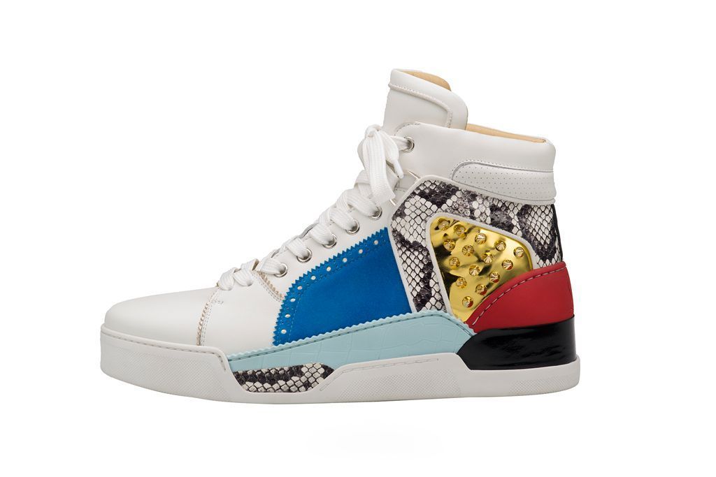 Christian Louboutin introduced a new model of men's shoes Loubikick