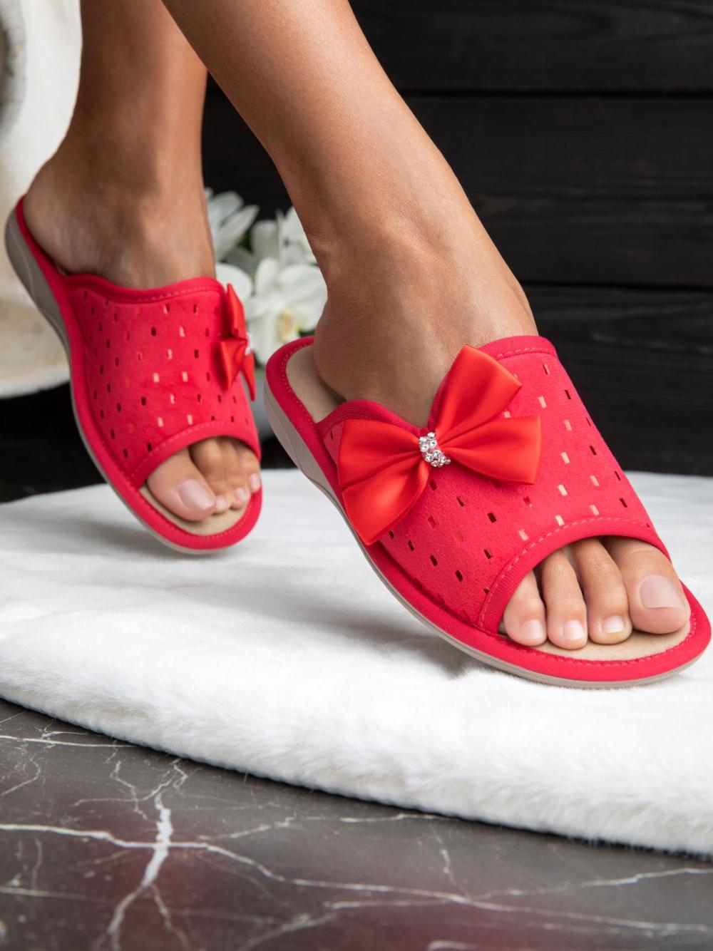 Домашняя обувь AXA на Euro Shoes!