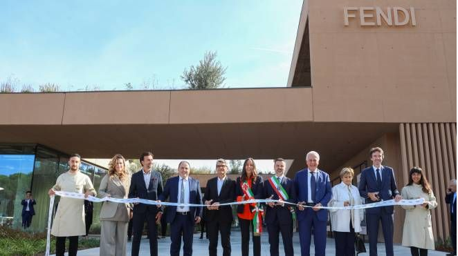 Fendi проведет показ мод на своей новой фабрике в Тоскане 