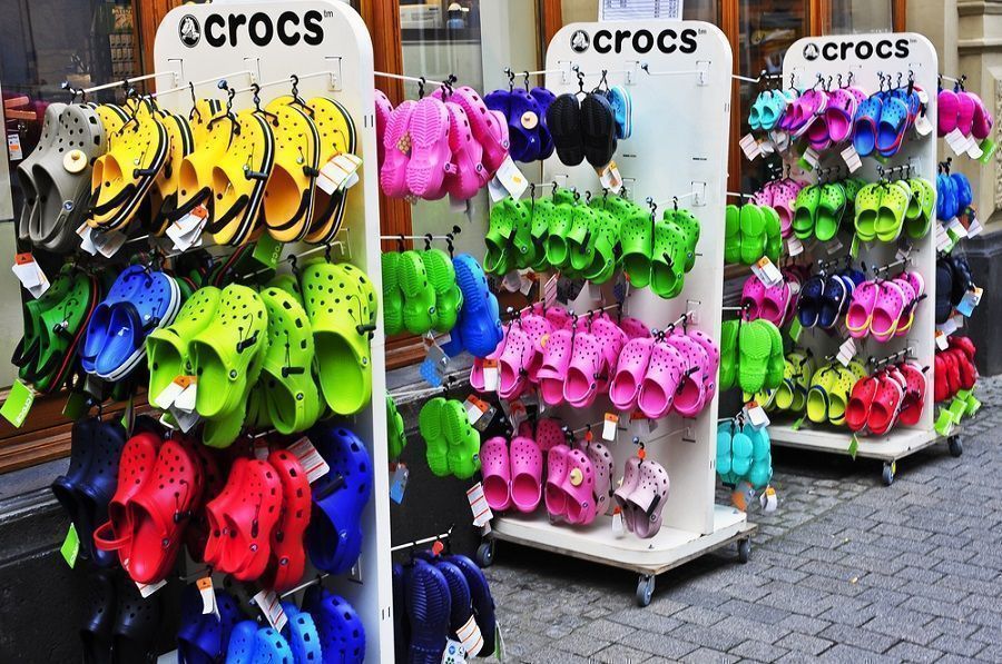 Crocs планирует увеличить фирменную розничную сеть в Индии в четыре раза