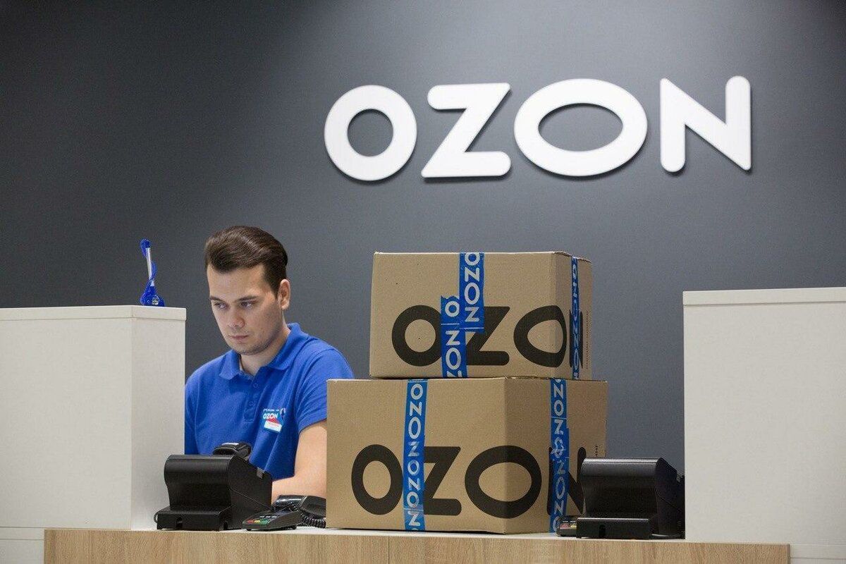 Ozon нарастил продажи одежды и обуви  