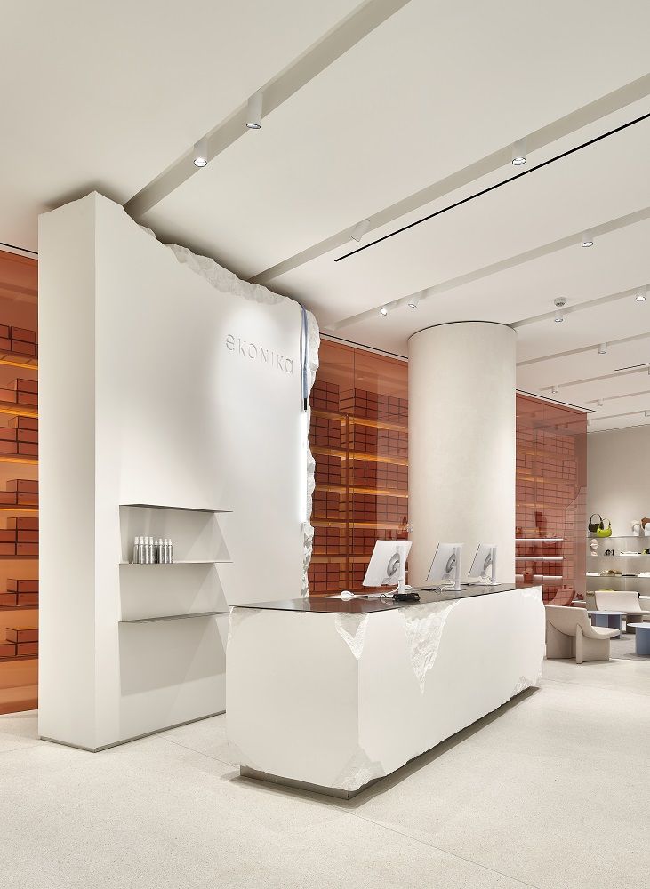 EKONIKA flagship store in Moscow, in the Afimall shopping center