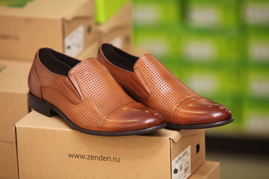 Zenden_shoes.JPG