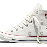 Converse представил коллекцию ко Дню влюбленных