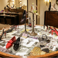 К юбилею нью-йоркского Bergdorf Goodman люксовые бренды выпустили капсулы обуви