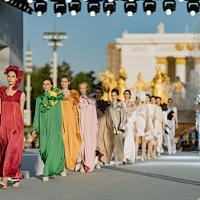 Los mercados se organizan en los centros comerciales como parte de la Semana de la Moda de Moscú