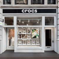 В Нью-Йорке открылся Crocs «Icon» 