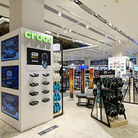 Crocs has opened a new concept store in Tsvetnoy department store