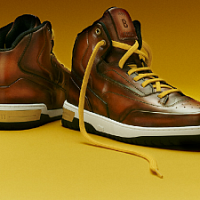 Berluti ha rilasciato un nuovo modello nello stile delle scarpe da basket degli anni '80.