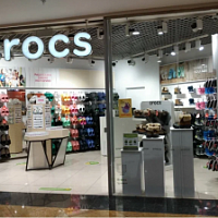 Crocs retail ha reanudado su trabajo en Rusia