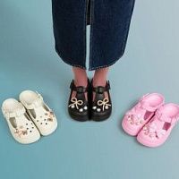 Продажи кроксов, сабо и мюлей выросли на 36% в 2025 г. 