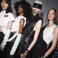 Лондонская неделя моды: возвращение McQueen и Mulberry 