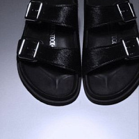 Birkenstock нарастила выручку  и прибыль в 2025 г.