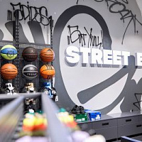 A new Street Beat store opened in St. Petersburg