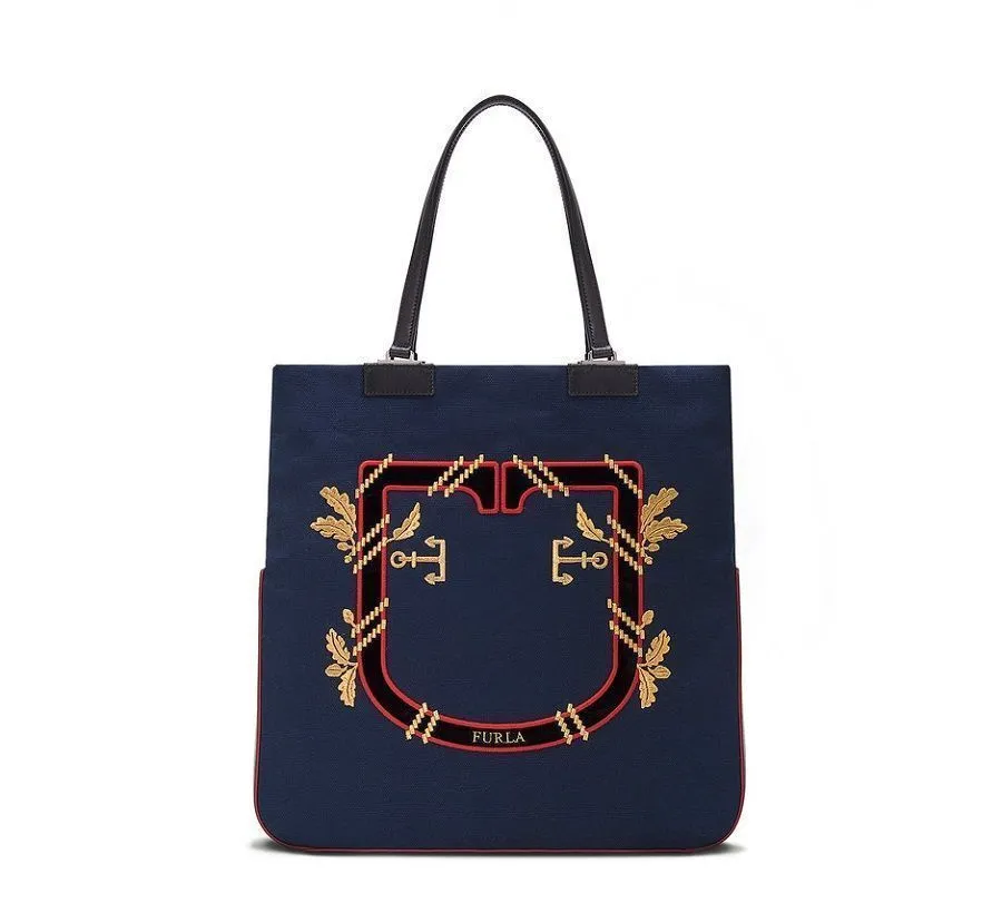 Furla представил коллекцию сумок, которые одинаково подходят как для мужчин, так и для женщин