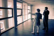 Gli investitori mantengono la linea