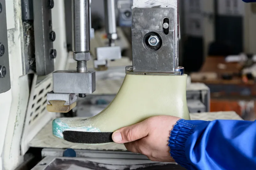 Suspended factory S-Tep want to involve in the service of government orders