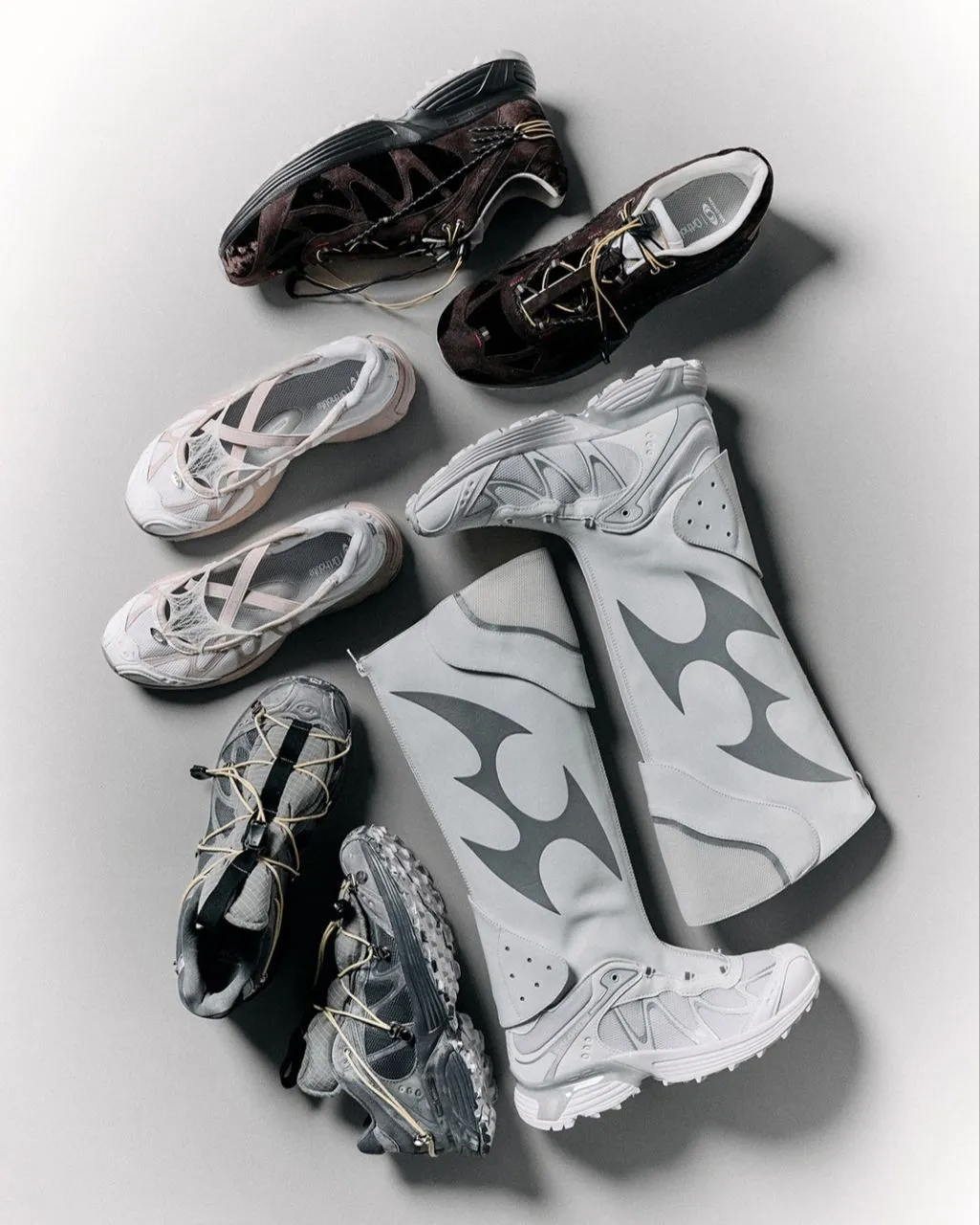 Salomon  и Hypebeast выпустили коллекцию обуви в сотрудничестве с китайскими дизайнерами