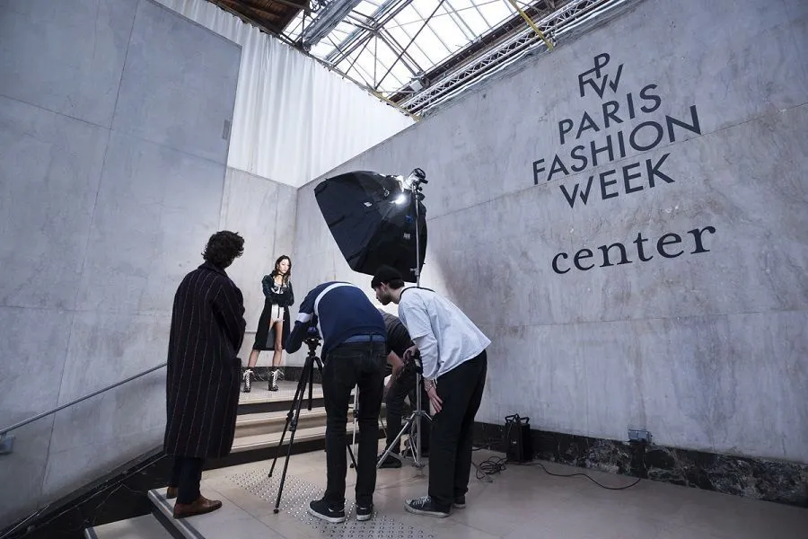 Париж запретил проведение Недели моды с присутствием публики