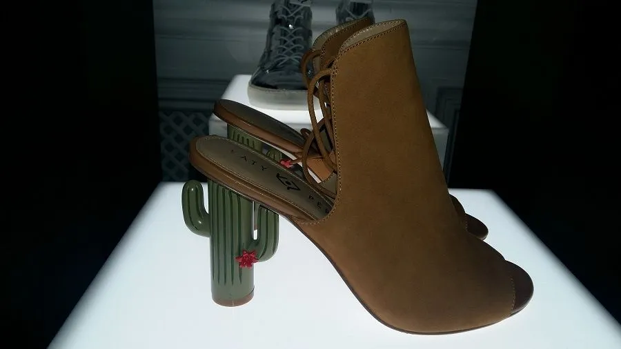 Сеть обувных салонов Rendez-Vous  презентовала коллекцию осень-зима 2017/18