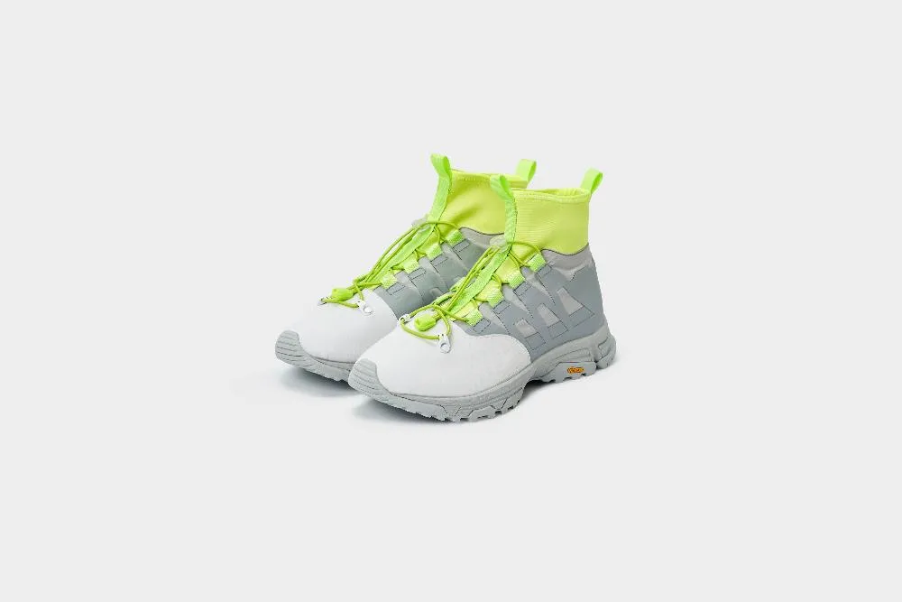 Modelli Commerciali per la Gamma di Sneakers e Calzature Outdoor