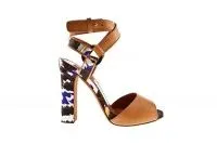 Анджела Миссони представила коллекцию обуви весна-лето 2012