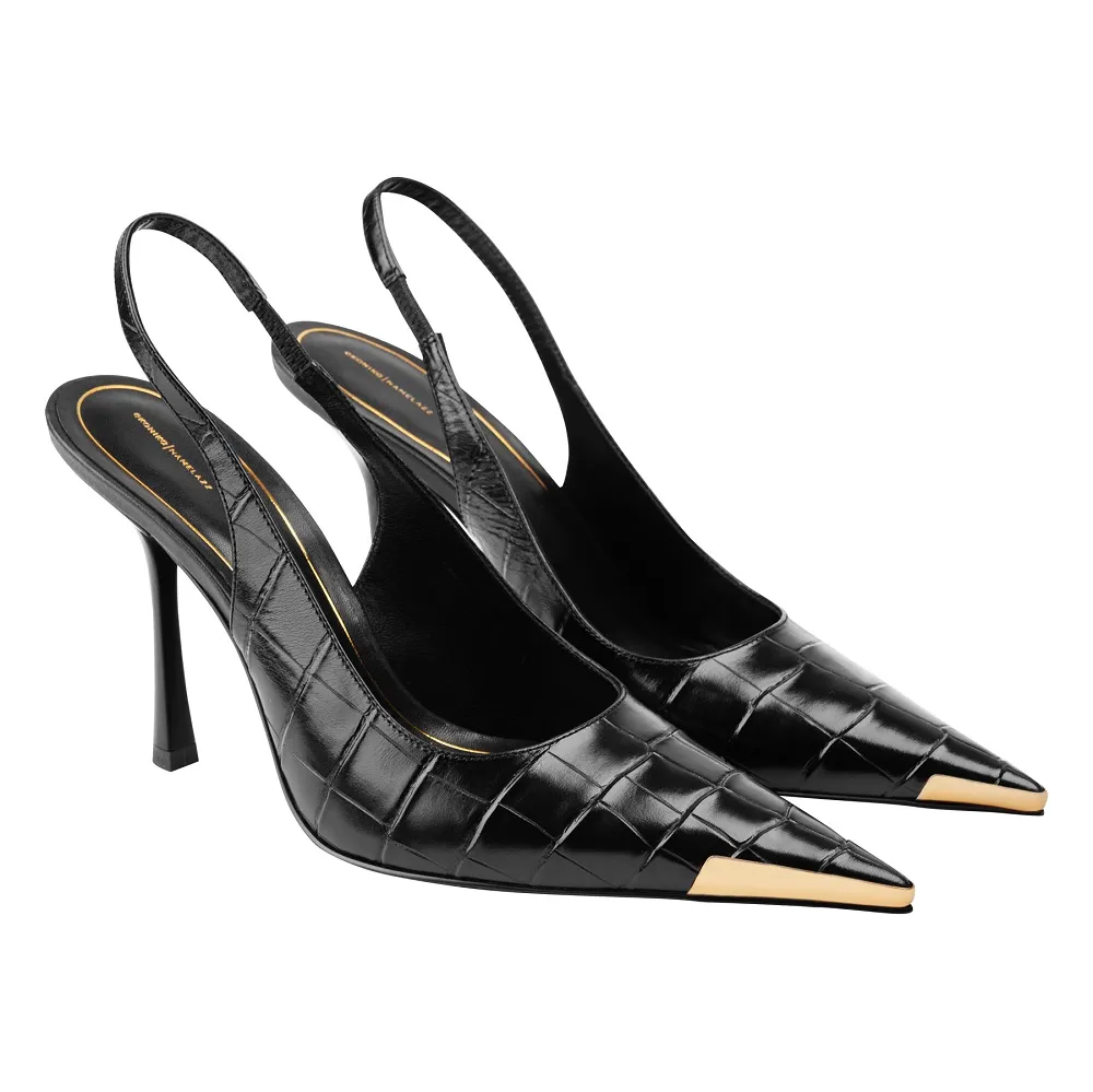 EKONIKA  представила коллаборацию с брендом одежды NAMELAZZ