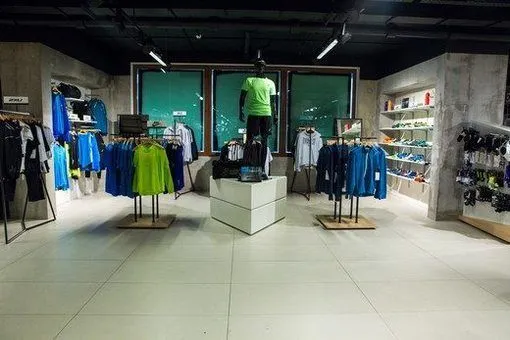 En la "temporada de la moda" abrió la esquina Podium Sport