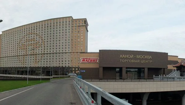 Универмаг Viet House открылся в МФК «Ханой-Москва» Универмаг Viet House открылся в МФК «Ханой-Москва»