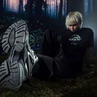 Сеть Street Beat поддержала выход кроссовок собственной марки рекламной кампанией