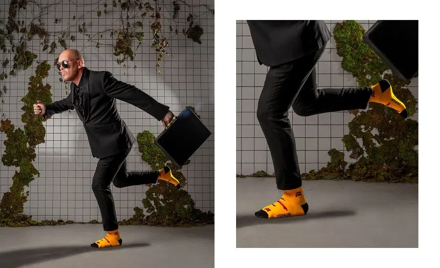 St.Friday Socks ha rilasciato una goccia alla premiere del thriller di spionaggio di Guy Ritchie 