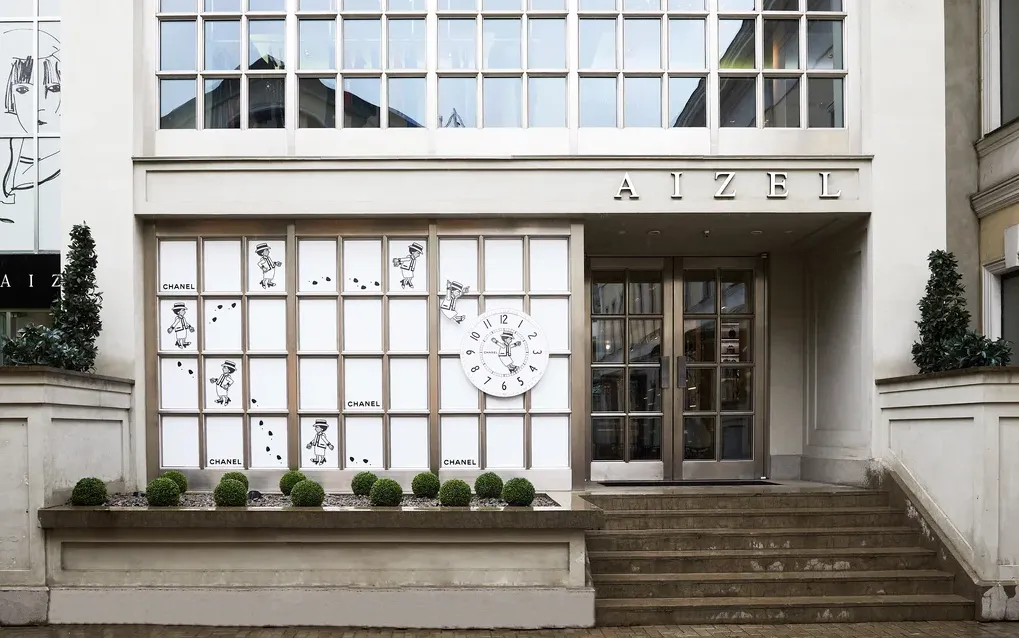 Aizel suspends work in Russia
