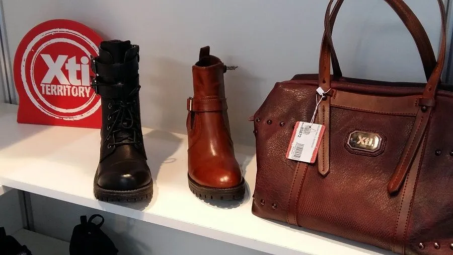 Xti territory shoes store
