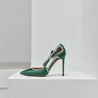 Вышла третья коллаборация Aquazzura x Mytheresa