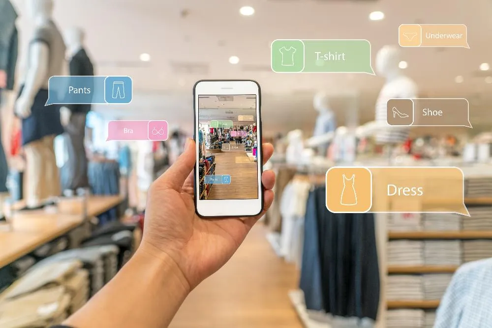 How to surprise a customer: high technology in fashion retail